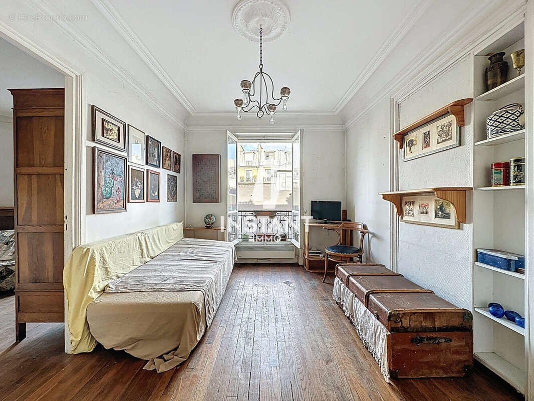 Appartement à PARIS-18E