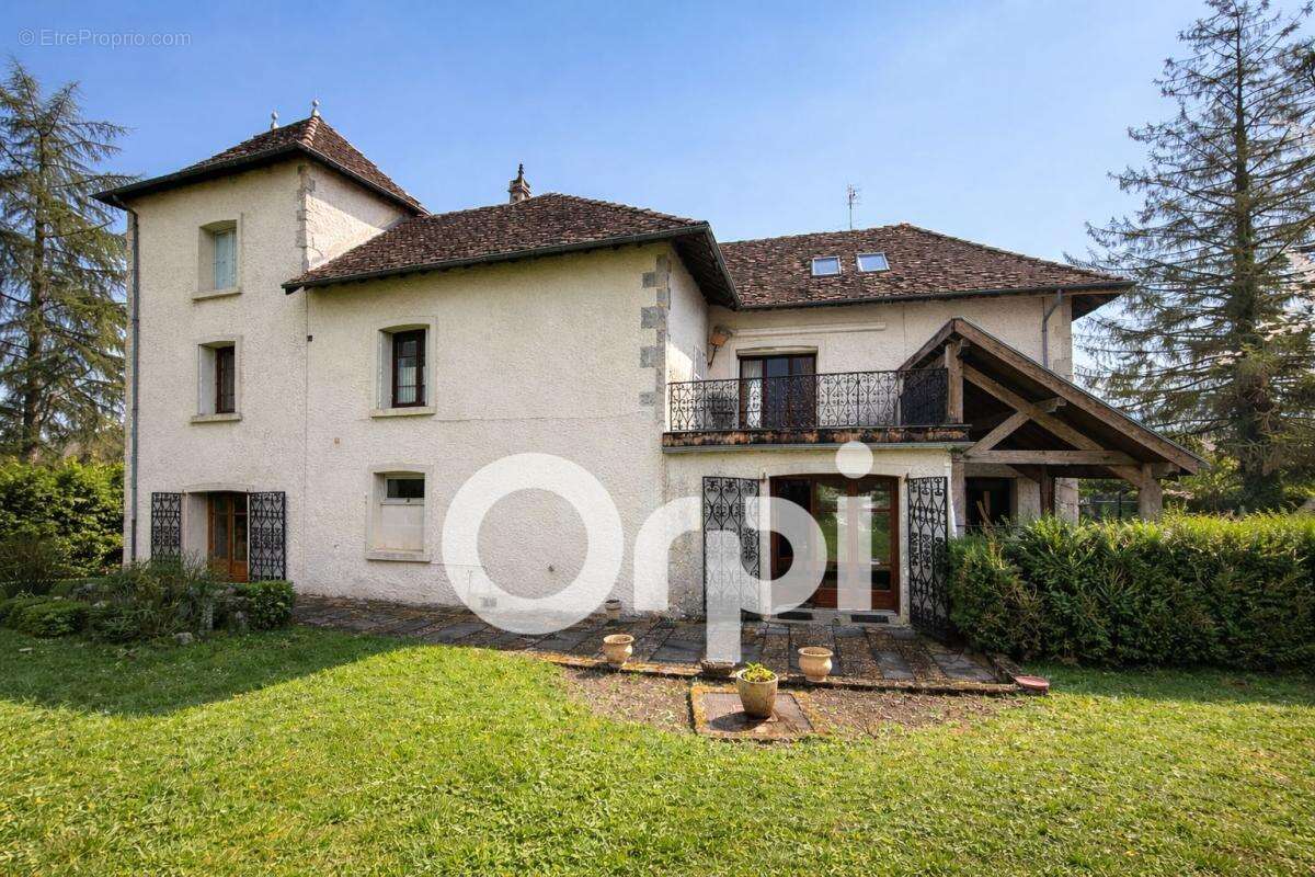 Maison à MONTBONNOT-SAINT-MARTIN