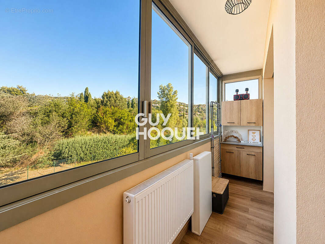 Mandelieu-la-Napoule - Appartement 3 pièces avec vue mer - photo 10