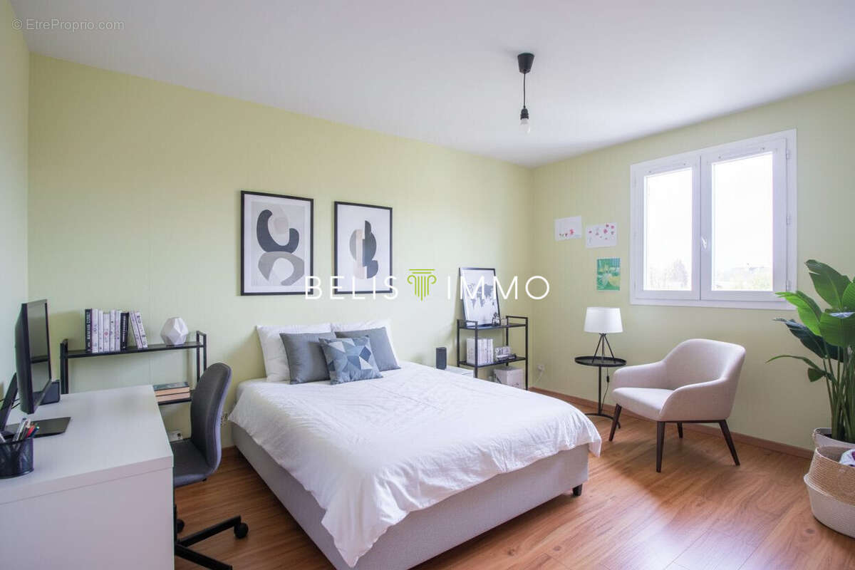 Maison à MONTLOUIS-SUR-LOIRE