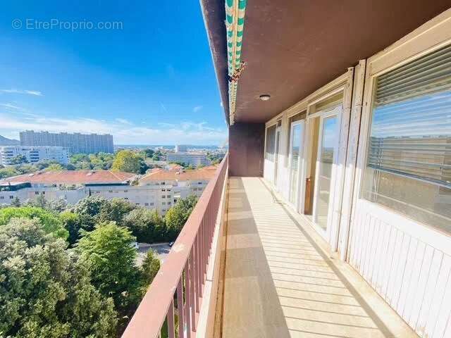 Appartement à MARSEILLE-9E