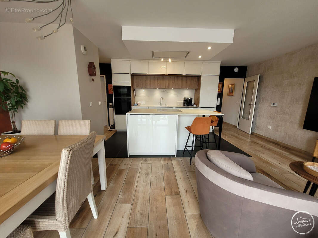 Appartement 95 m² à Saint-Omer  - photo 4