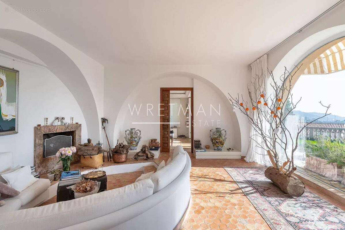Maison à MOUGINS