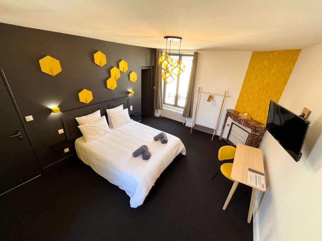 Maison à NEUVILLE-DE-POITOU