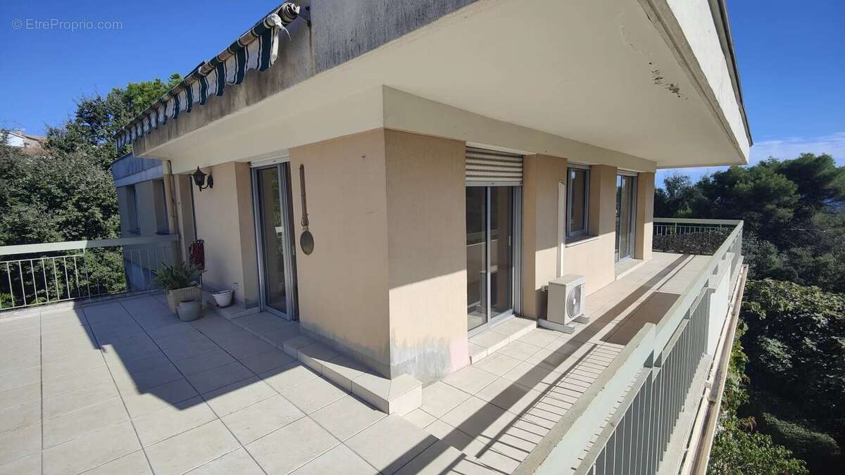 Appartement à VENCE