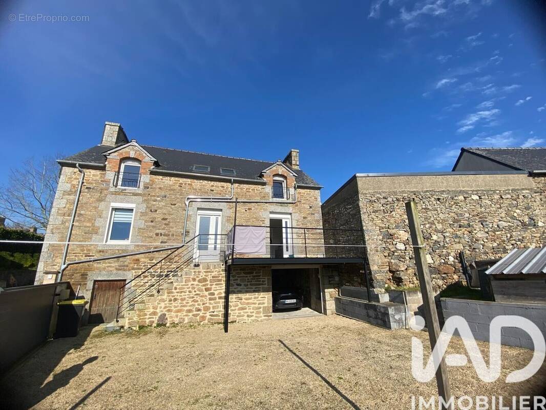 Photo 1 - Maison à HENON