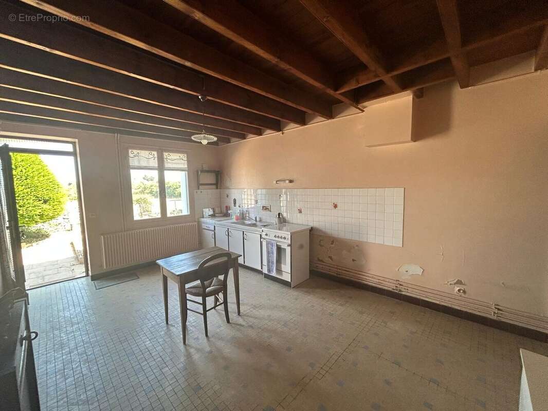 Maison 120 m² à Talmont-Sur-Gironde  - photo 3
