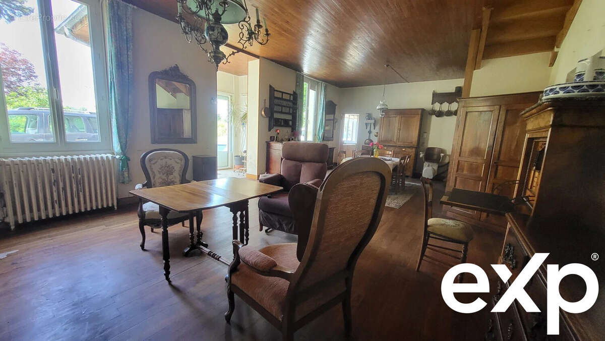 Maison à SAINT-AVIT-SAINT-NAZAIRE