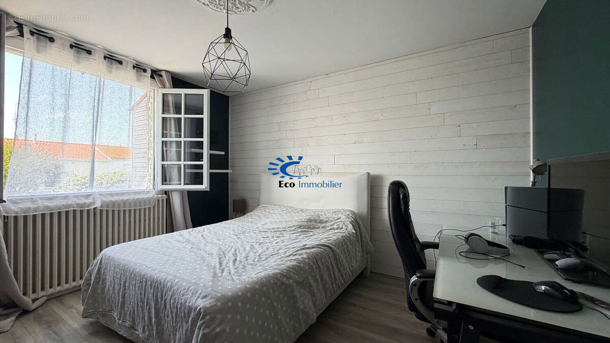 Exclusivite l'houmeau maison 5 chambres, garage + studio independant - photo 10