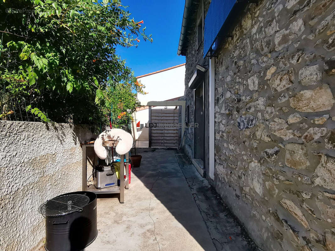 Maison 140 m² à Sournia  - photo 5