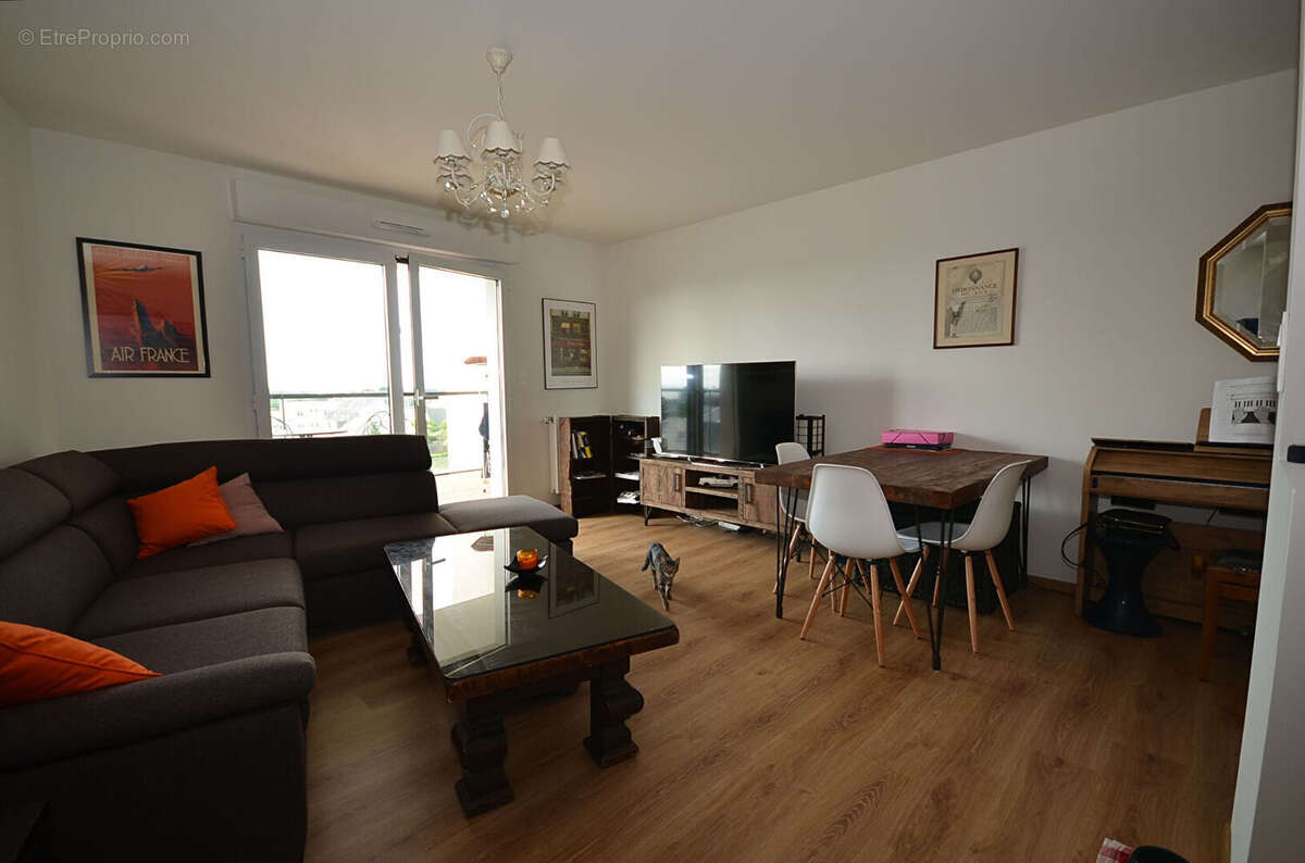 BREST QUATRE MOULINS - Appartement T3 récent de 64m² avec balcon, cave et parking - photo 2