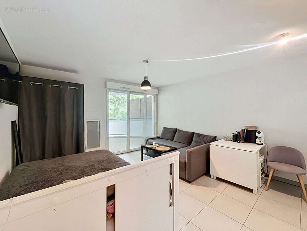 Appartement à MARSEILLE-5E