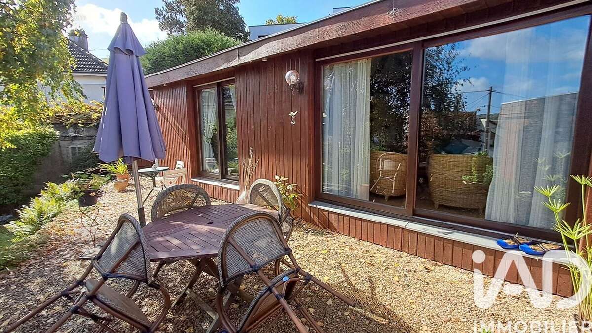 Photo 3 - Maison à BURES-SUR-YVETTE