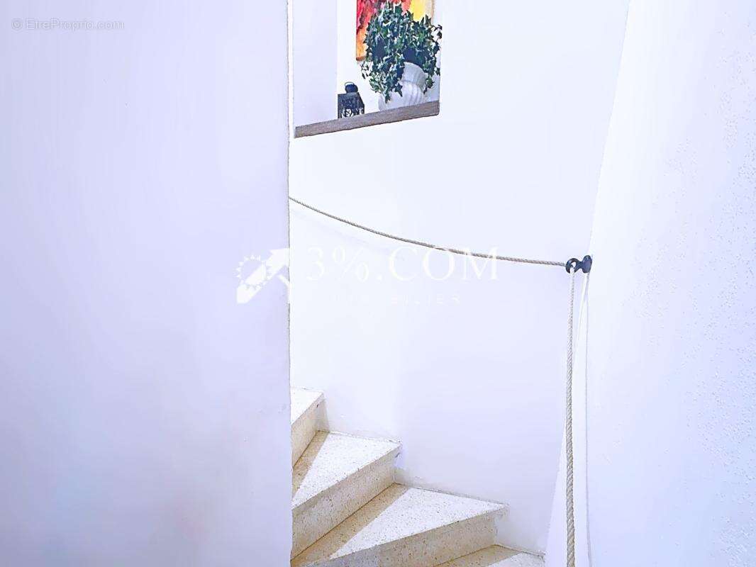 Maison à FABREZAN