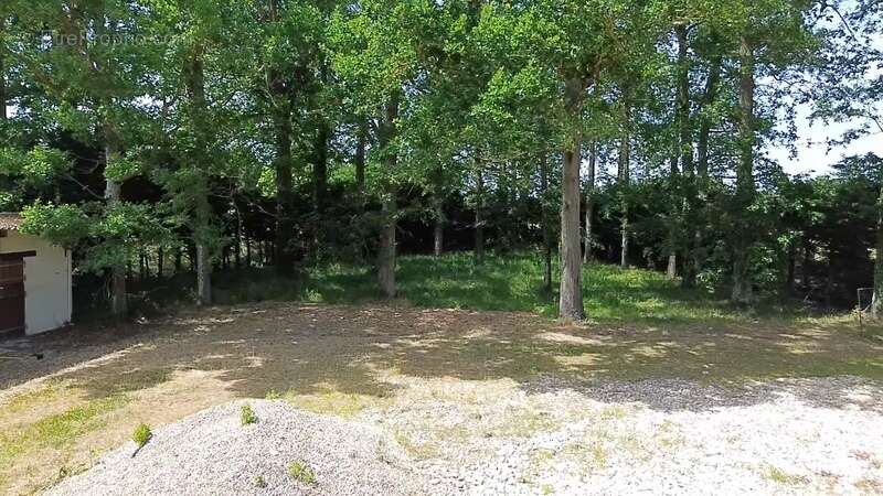 Terrain de loisirs à vendre  CHOUPPES (86) - photo 11