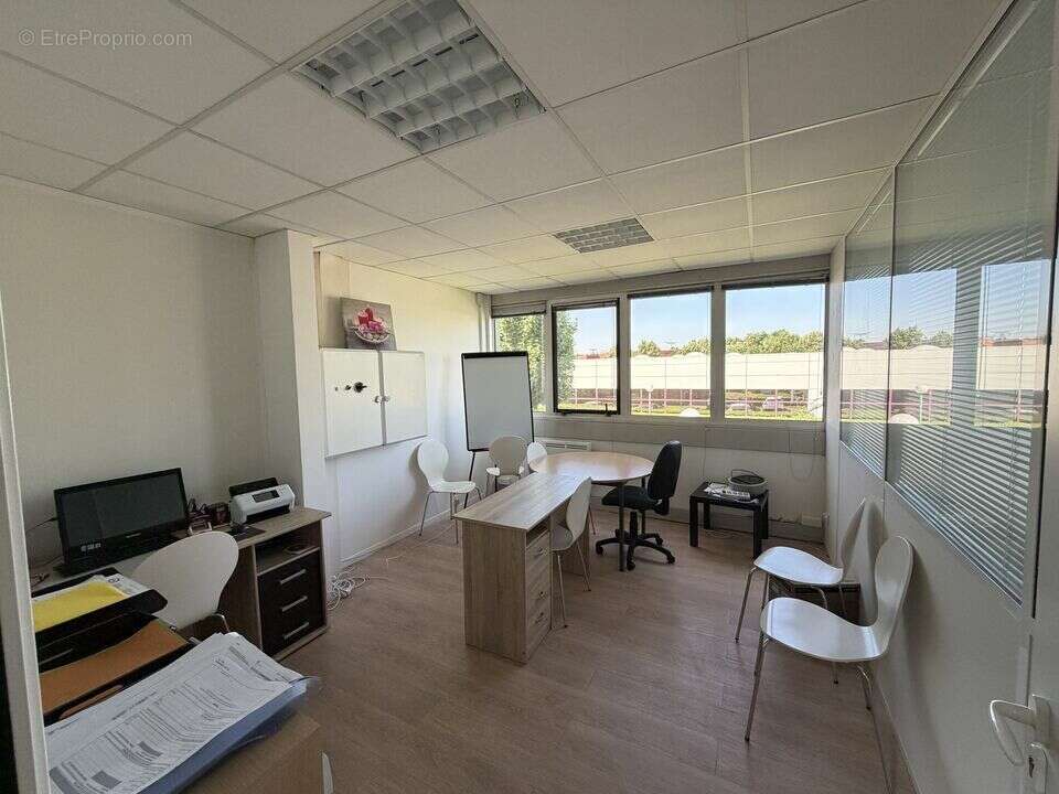 508 m² à Saint-Thibault-Des-Vignes  - photo 6