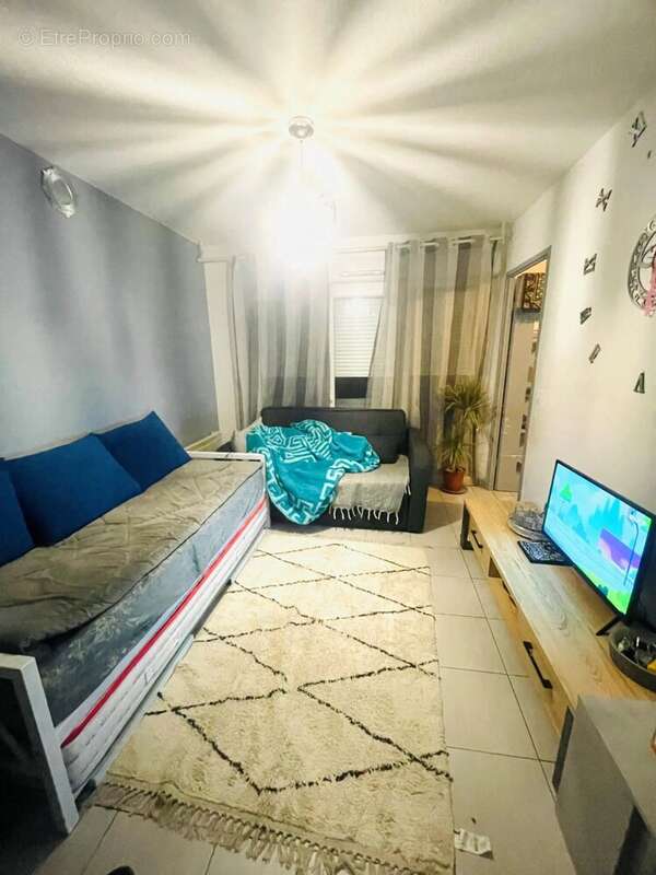 Appartement à MARSEILLE-3E