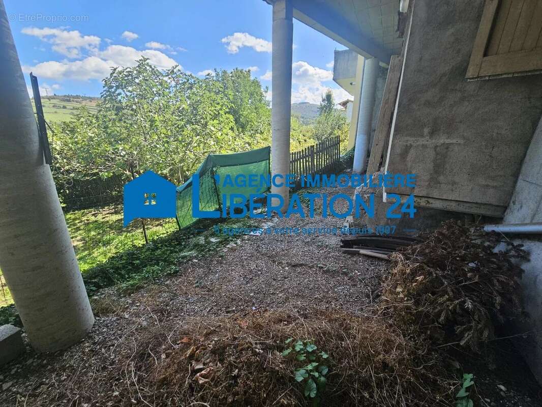 Maison à SAINT-PAUL-EN-JAREZ