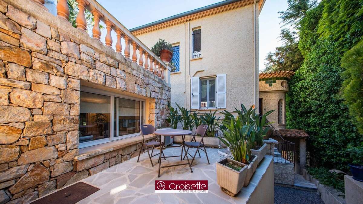 Maison à LE CANNET