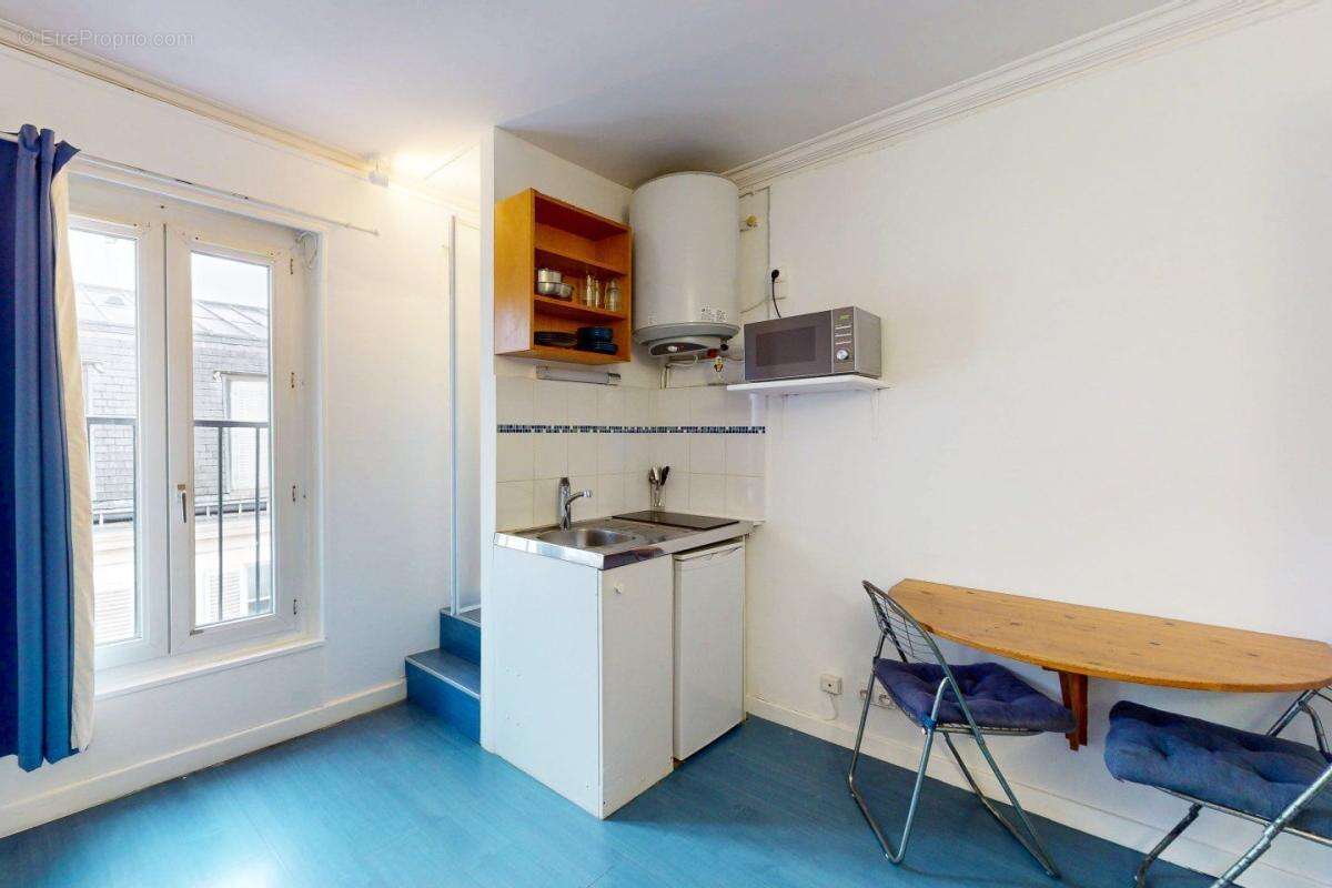 Appartement à PARIS-10E