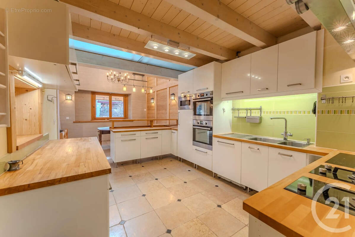 Maison à CHAMPANGES