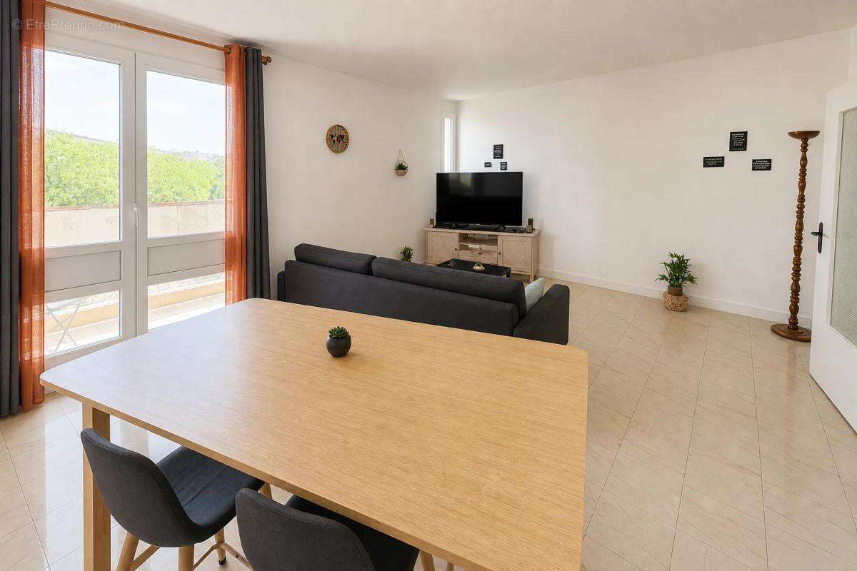 Appartement de 4 pièces de 77 m² à Bourges - photo 6