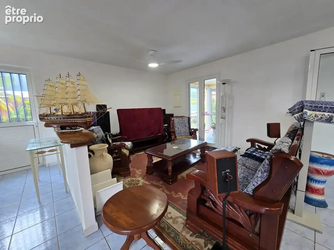 Maison 5 pièces 117 m² à vendre à La Plaine-Des-Palmistes (97431) - photo 2