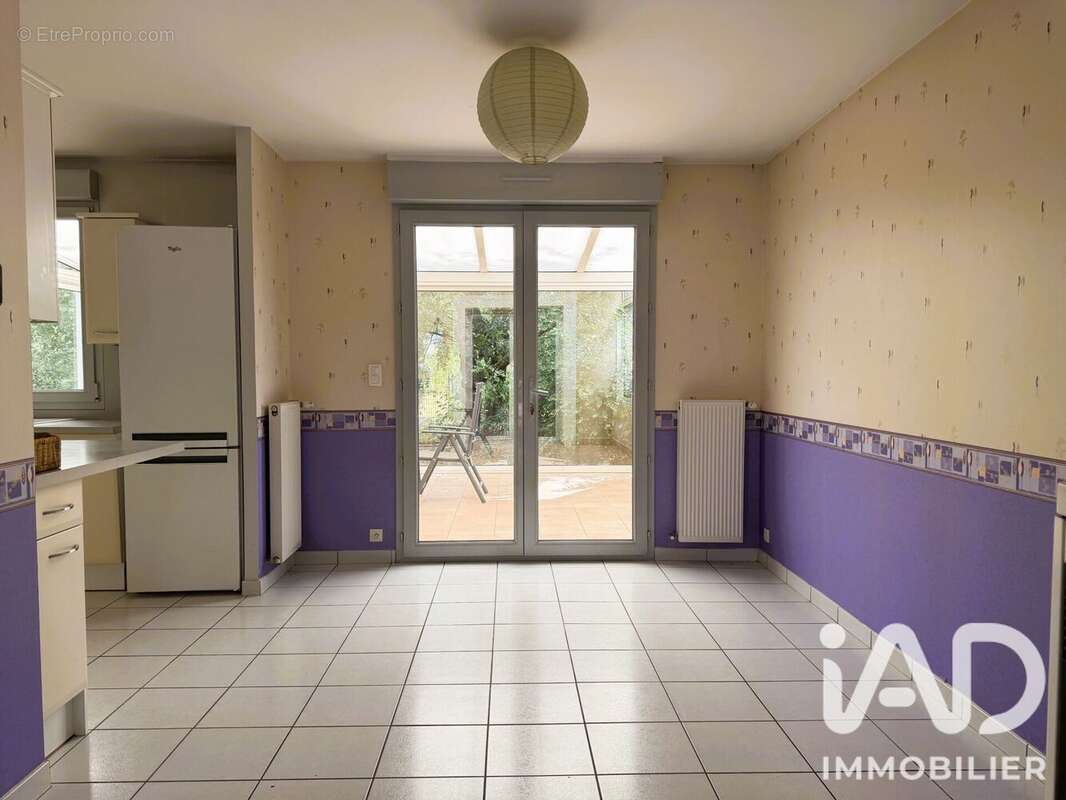 Maison 100 m² à Rochecorbon  - photo 6