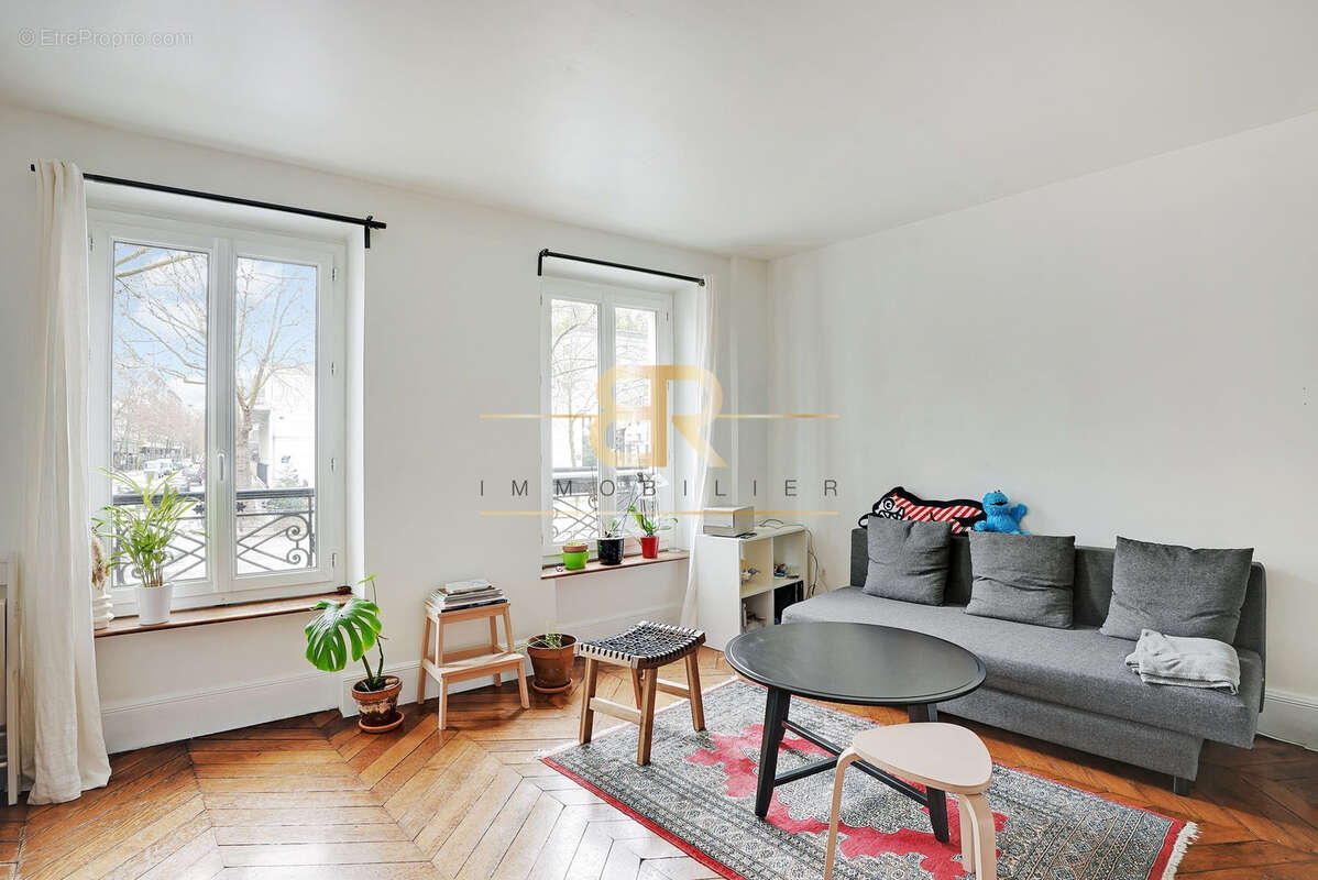 Appartement à PARIS-12E