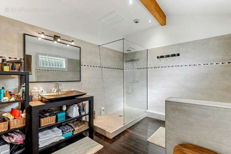 Maison à BRUGUIERES