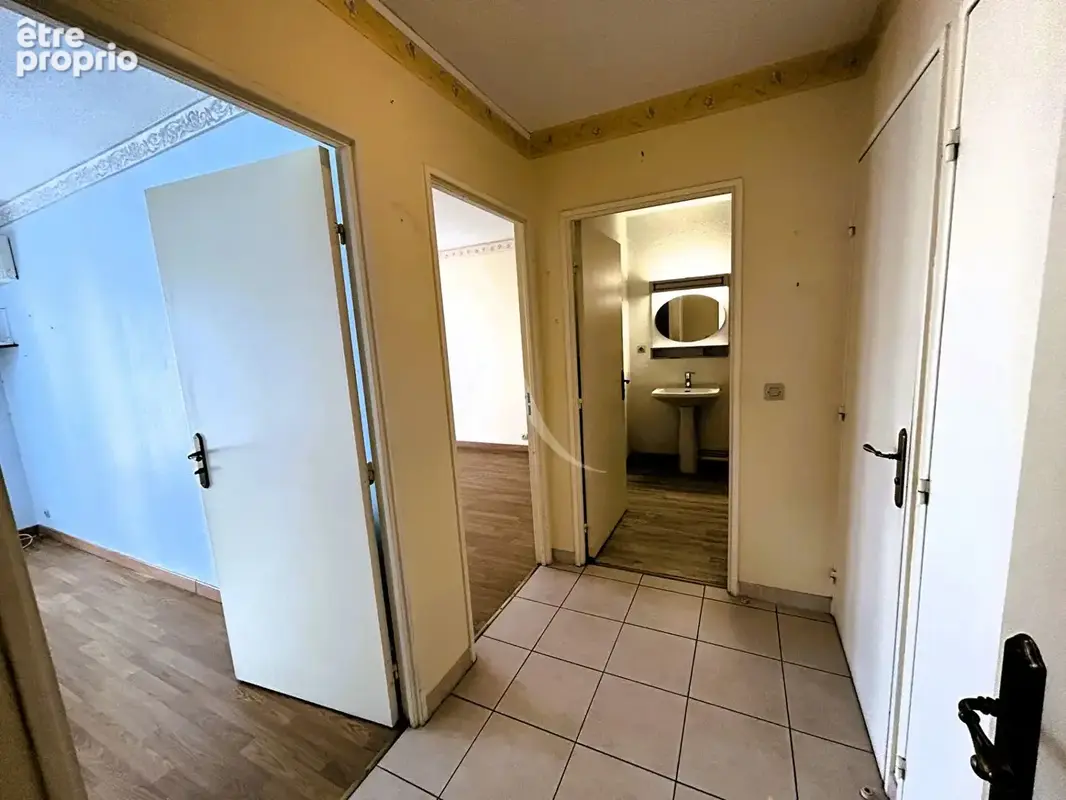 Vaste appartement Perpignan 3 pièces, double balcon et cave secteur Verte Feuille - photo 9