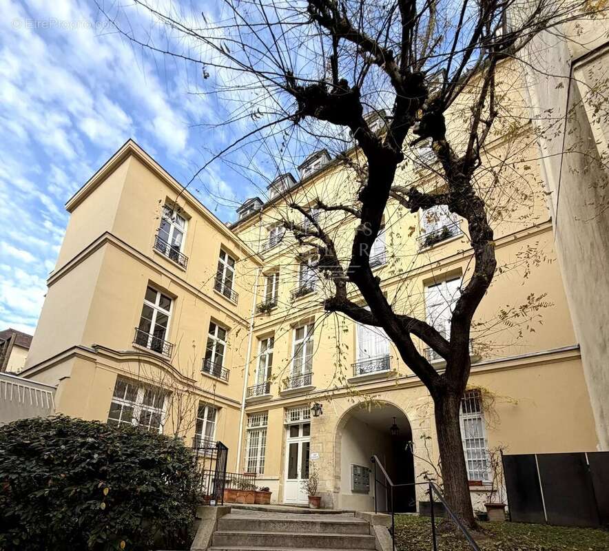 Le marais. possible deux pieces/terrasse plain-pied - photo 3
