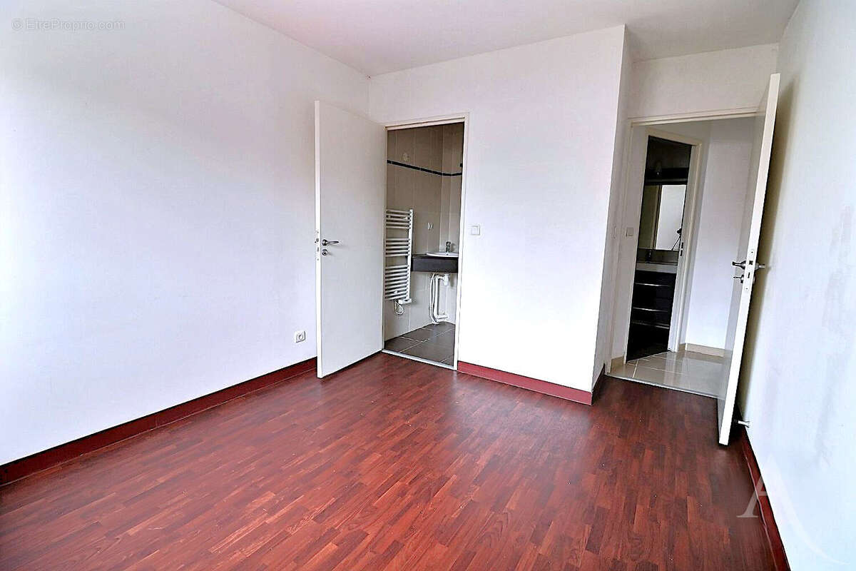 Appartement 3 chambres à Villenave d'Ornon / limite Talence - photo 9