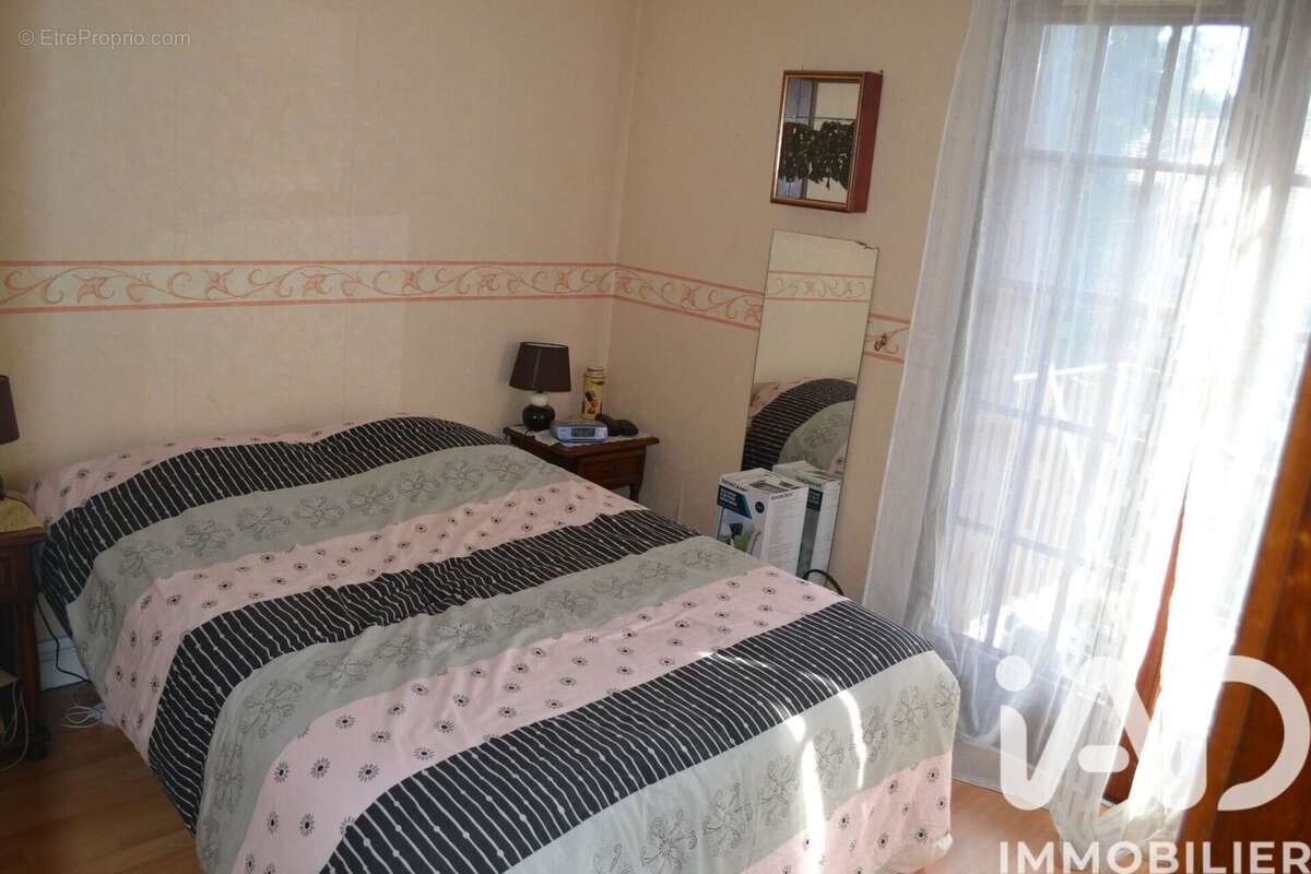 Photo 5 - Appartement à BURES-SUR-YVETTE
