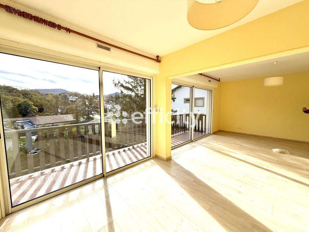 Appartement à CAMBO-LES-BAINS