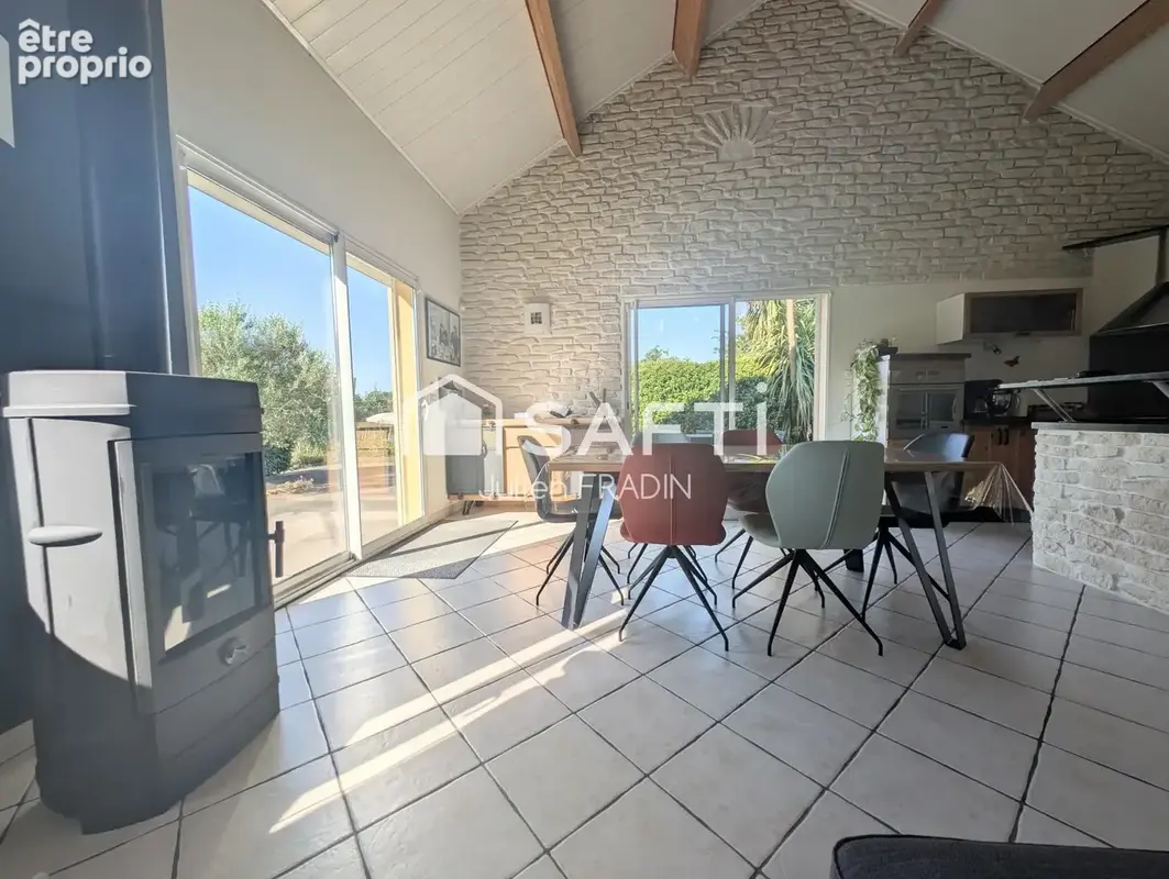 Photo 1 - Maison à SAINT-JULIEN-DE-CONCELLES