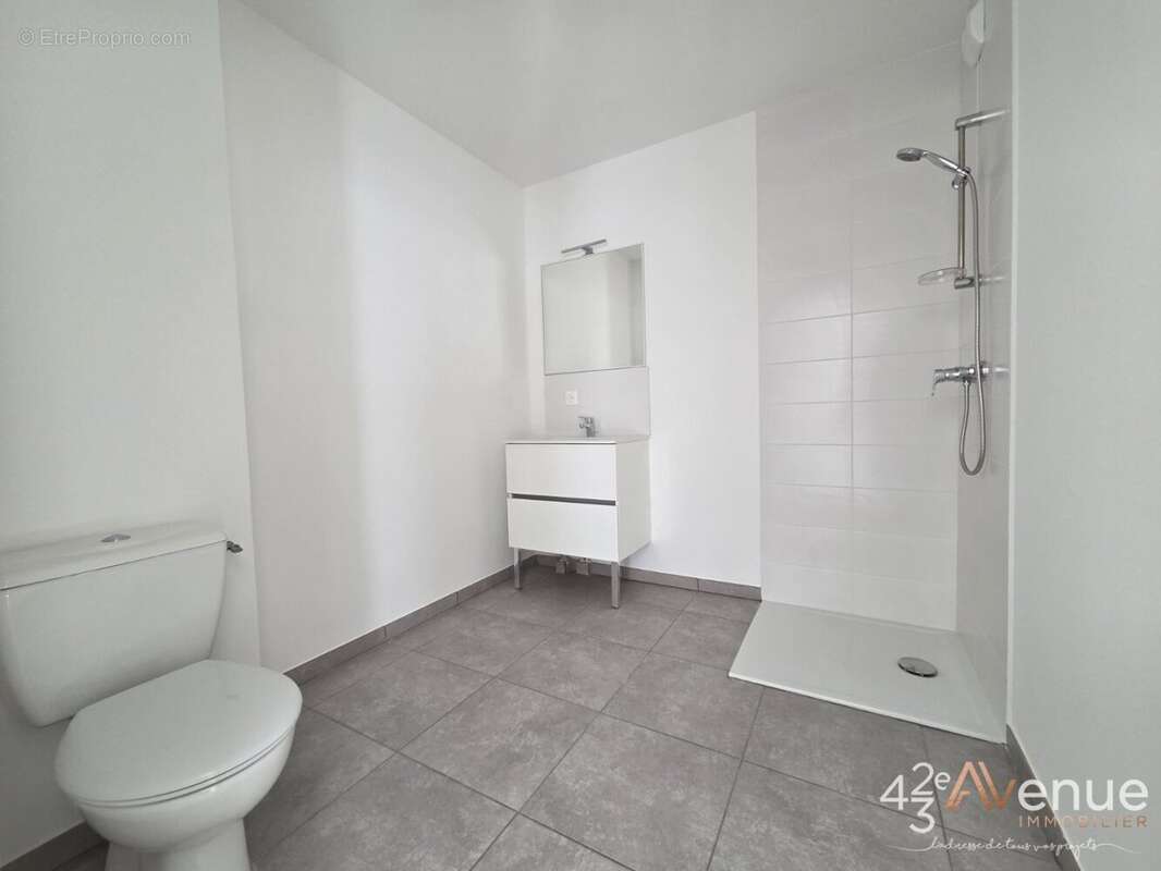 Appartement à SAINT-ETIENNE