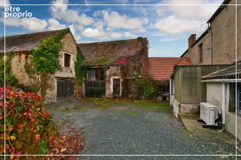 Immeuble à vendre HURIEL (03) Grande maison avec deux logements - photo 4