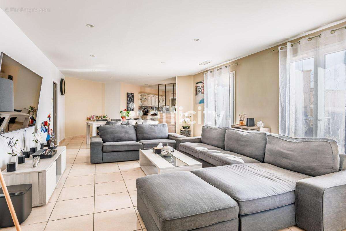 Maison 170 m² à Narbonne  - photo 3
