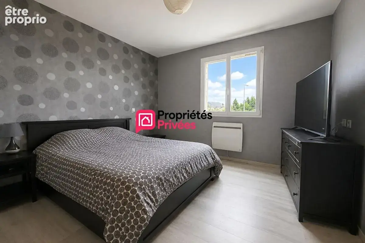 Maison T5 à vendre avec vue Puy de Dôme terrain 873m² Chapdes Beaufort 63230 - photo 15
