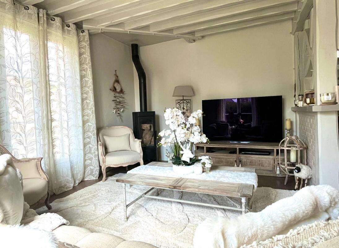 Maison à TRACY-LE-MONT