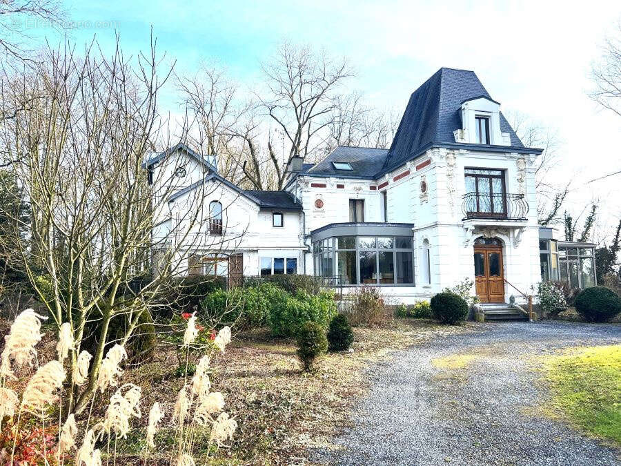 Maison à SAINT-AMAND-LES-EAUX