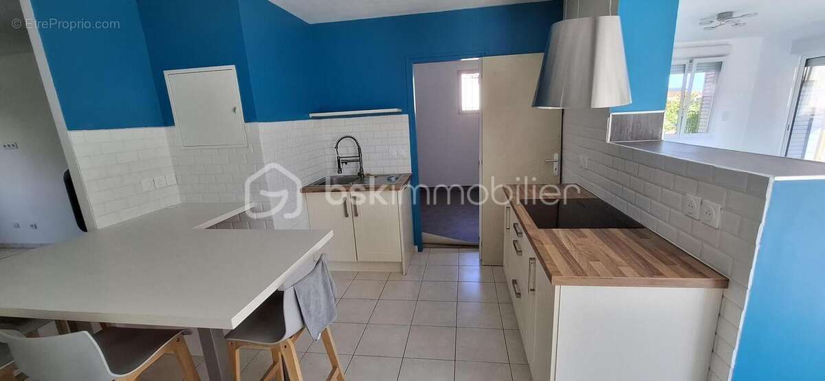 Maison moderne 5 chambres avec extension bois, piscine et grand terrain - photo 4