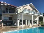 Maison à CESSY