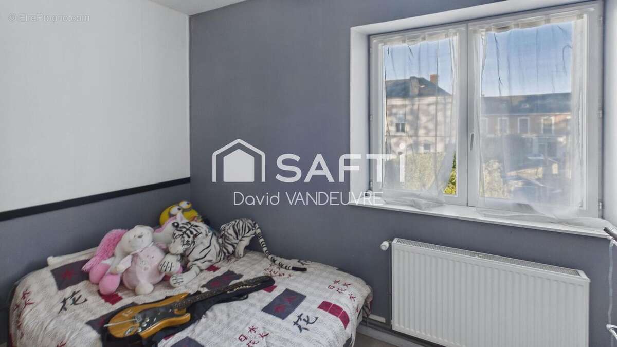 Commerce 189 m² à La Chatre  - photo 9