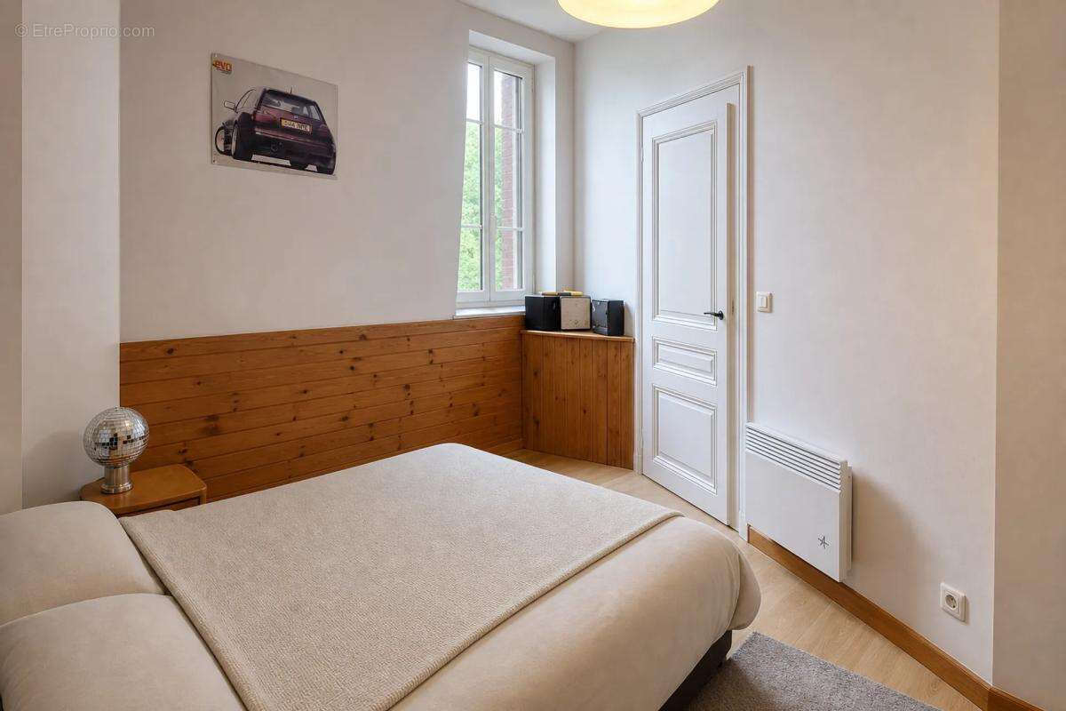 T2 34 m² loué à Aix-les-Bains, vue Château - photo 8