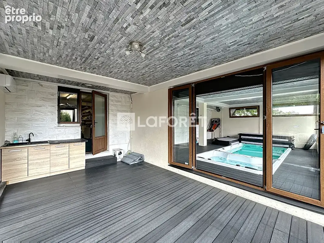 Exclusivité laforet montfermeil pavillon familial avec jardin, sous-sol et espace bien-être - photo 2