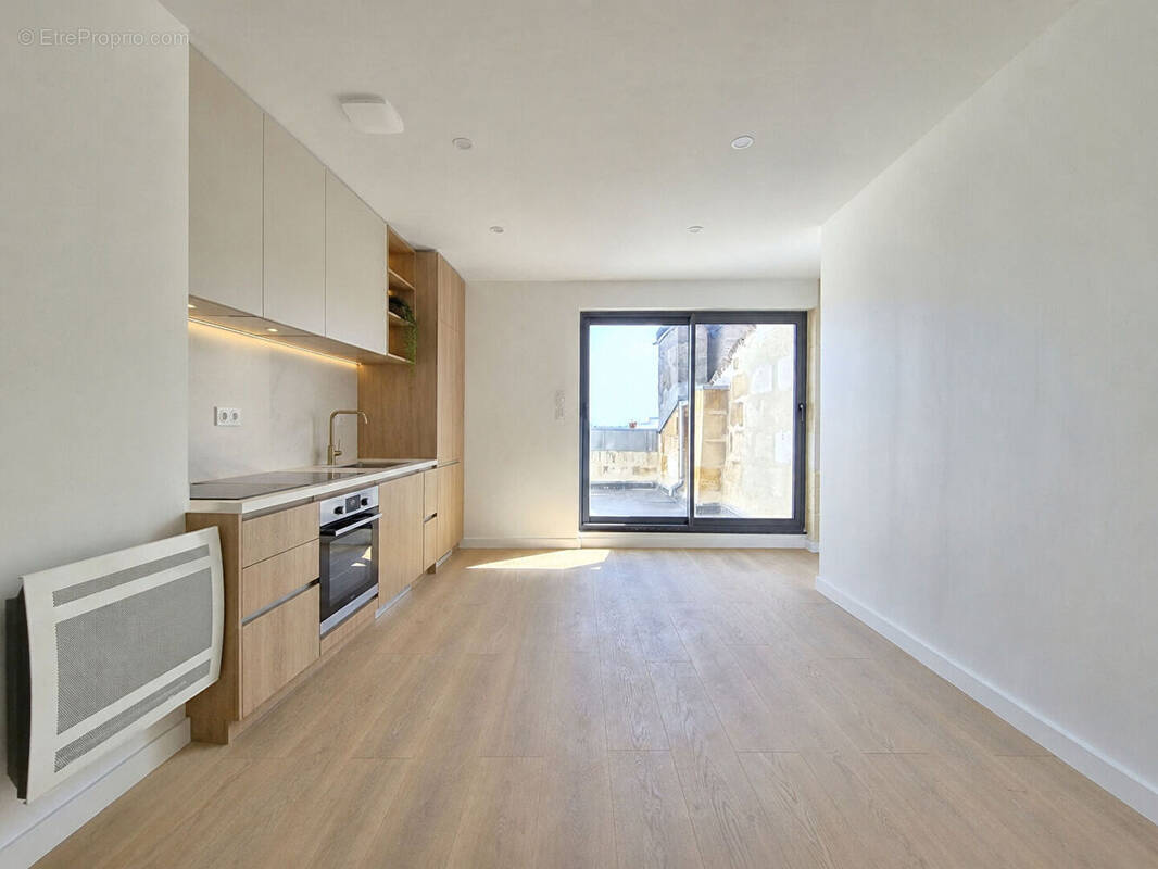 Appartement à BORDEAUX
