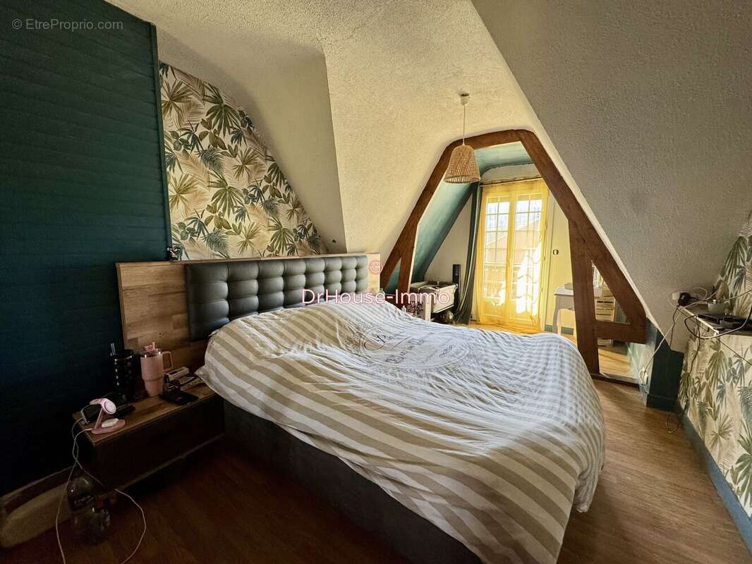 Maison à SAINT-VAAST-D'EQUIQUEVILLE