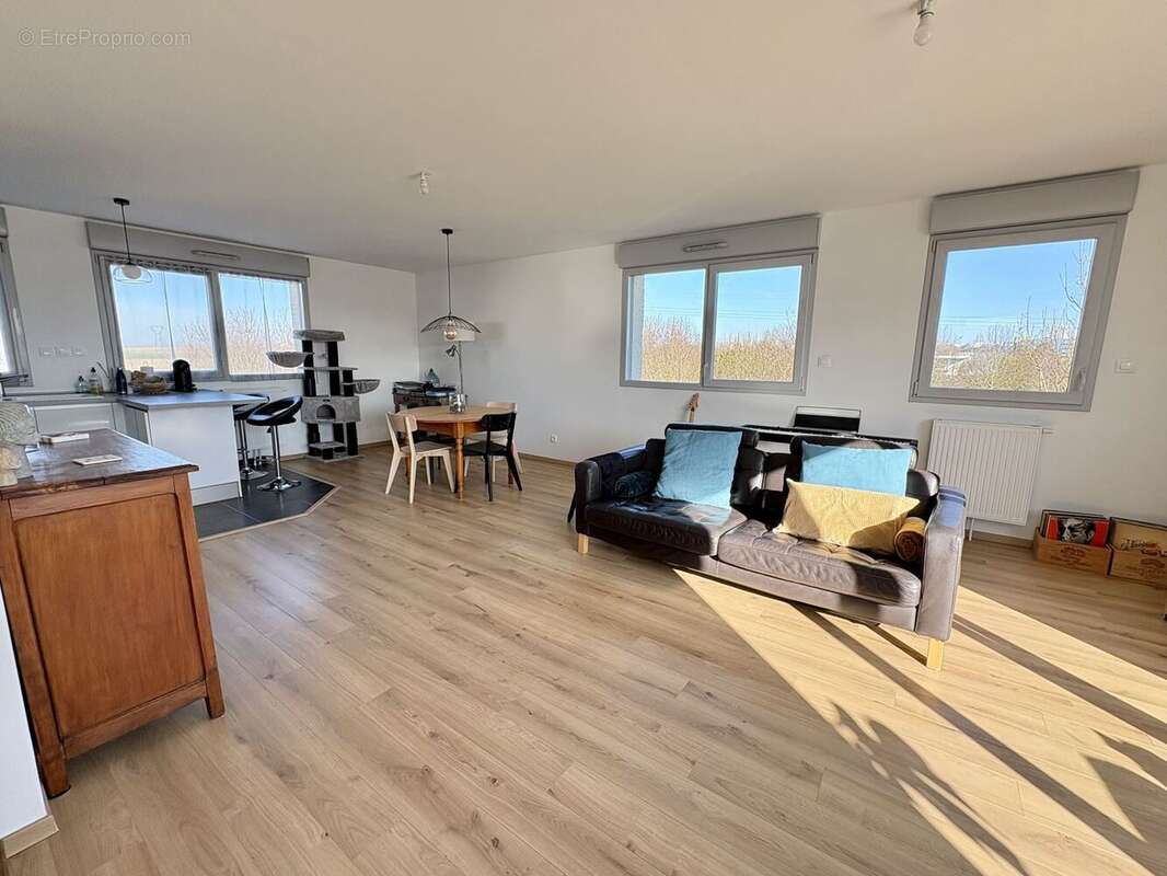 Appartement à BEZANNES